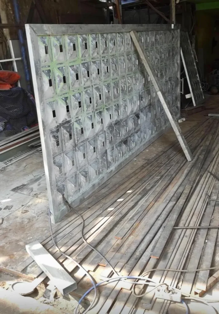 proses pengerjaan pagar bengkel las al hadid mubarok